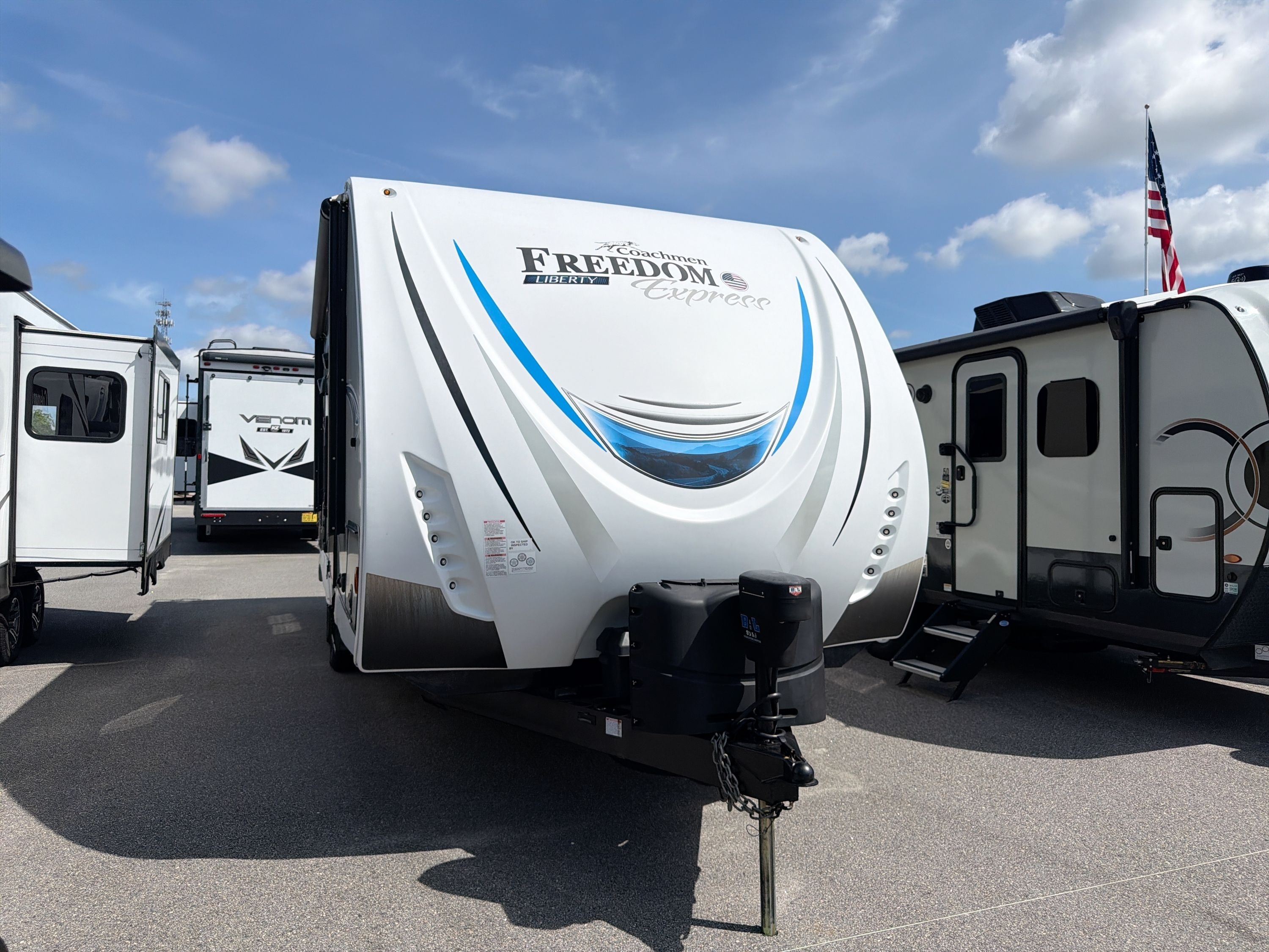2019 Coachmen FREEDOM EXPRESS ULTRA LITE 231RBDS in myrtle beach SC