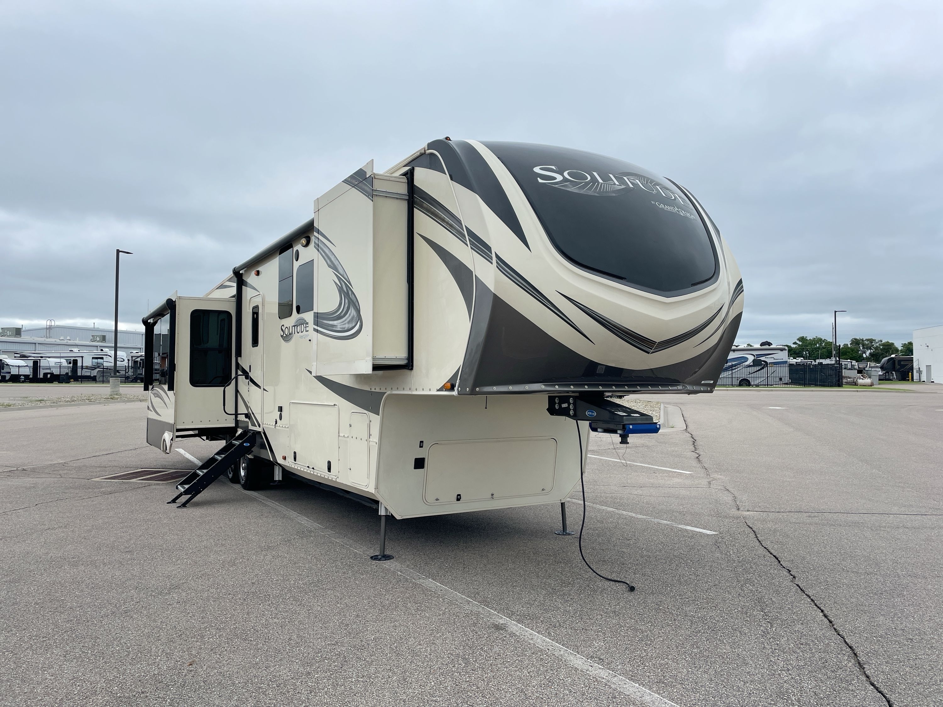 2020 Grand Design SOLITUDE 373FB RV