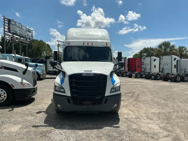 2022 FREIGHTLINER CASCADIA 126
