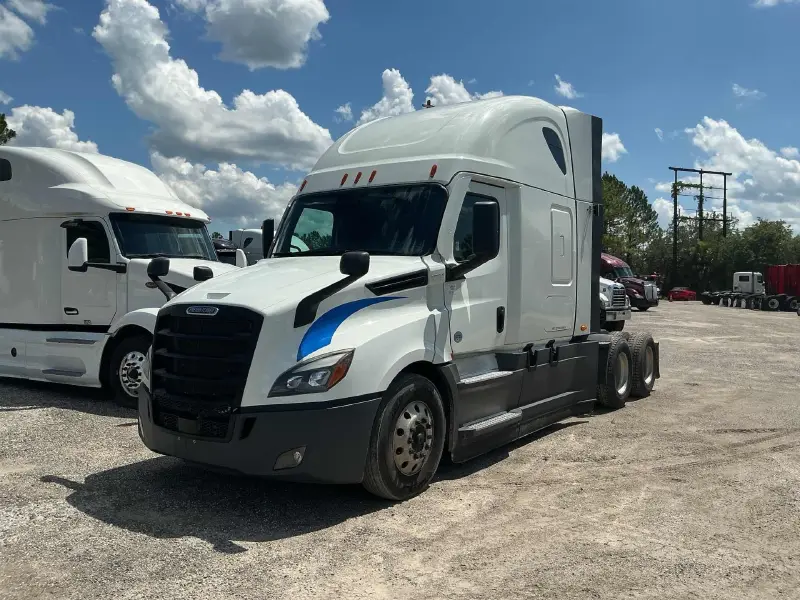 2022 FREIGHTLINER CASCADIA 126