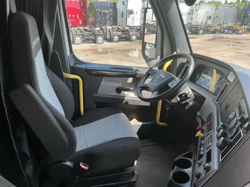 2022 FREIGHTLINER CASCADIA 126