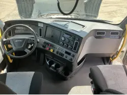 2022 FREIGHTLINER CASCADIA 126