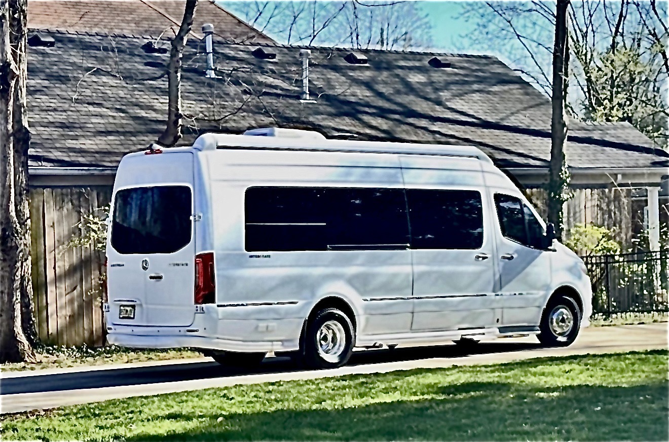 2021 Airstream INTERSTATE GRAND TOUR EXT 3500 4WD in louisville KY
