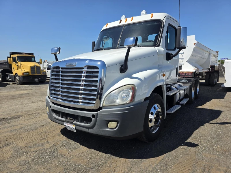 2014 FREIGHTLINER CASCADIA 125