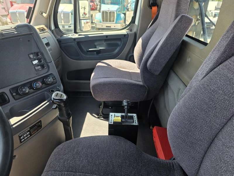 2014 FREIGHTLINER CASCADIA 125