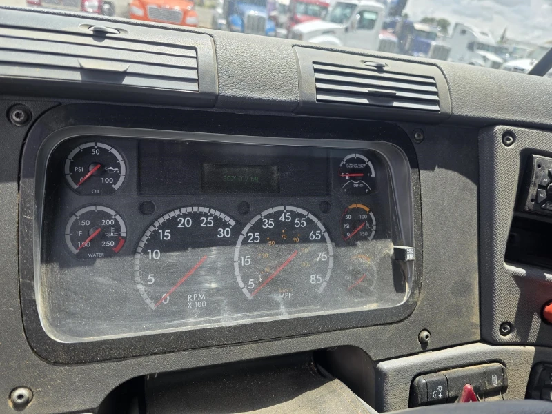 2014 FREIGHTLINER CASCADIA 125