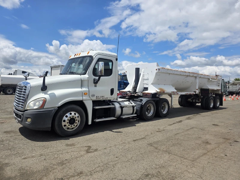 2014 FREIGHTLINER CASCADIA 125