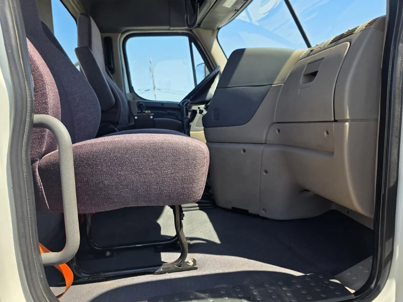 2014 FREIGHTLINER CASCADIA 125