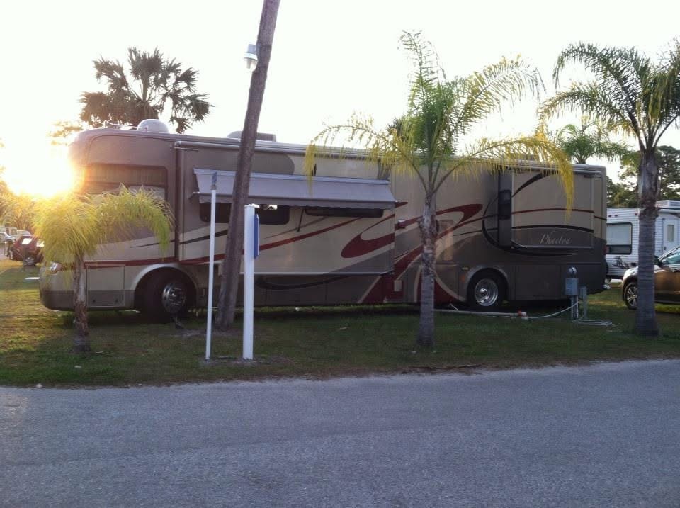 2005 Tiffin Motorhomes PHAETON 40 RH RV