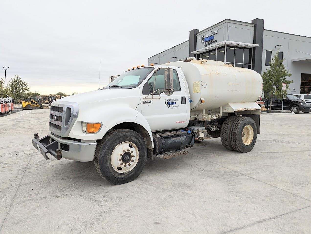 2013 FORD F750 SD in San Antonio, TX