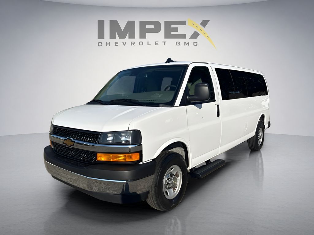 2025 CHEVROLET Express 3500 in Reidsville, NC
