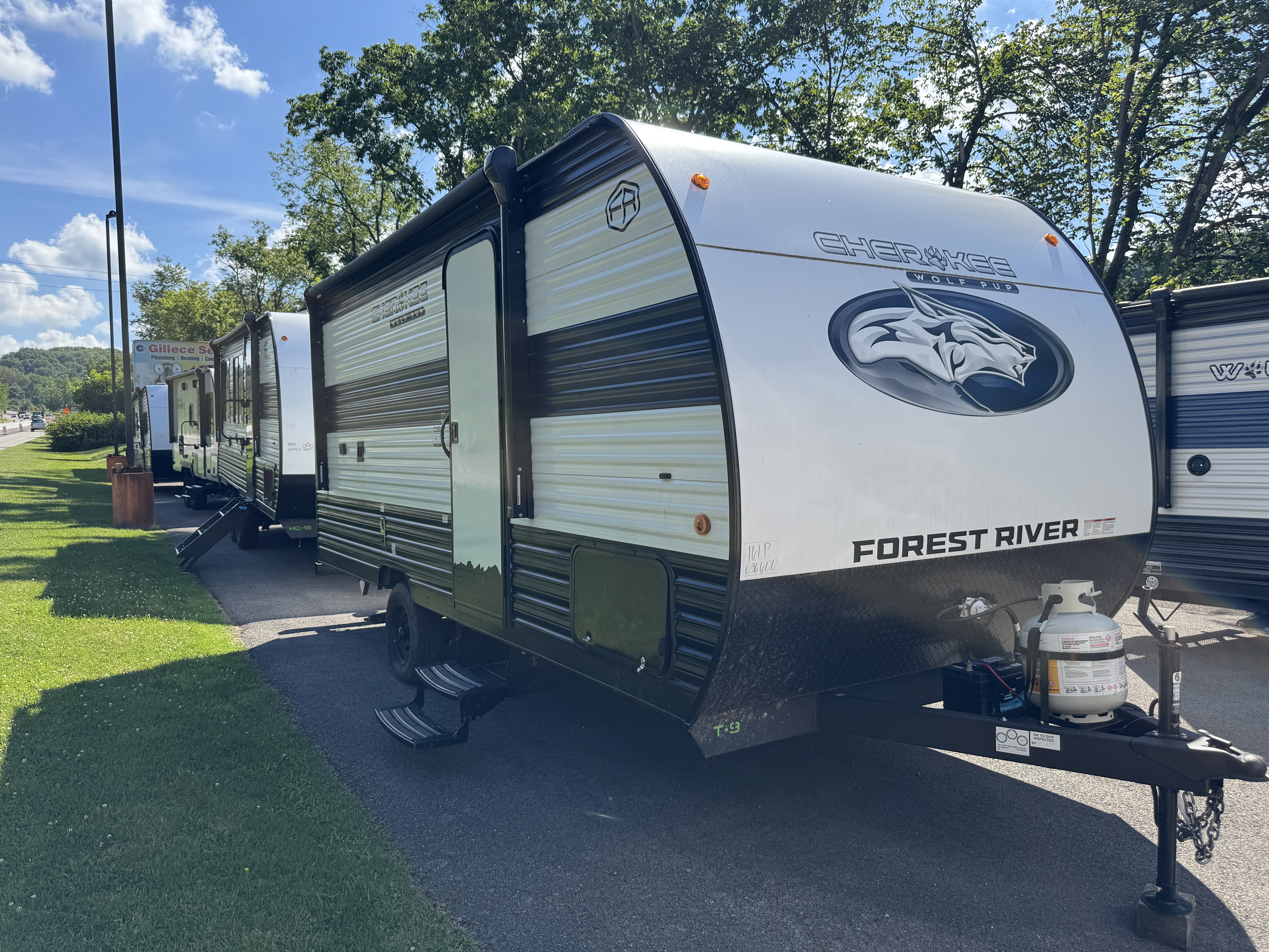 2025 Forest River Cherokee Wolf Pup 16LP RV