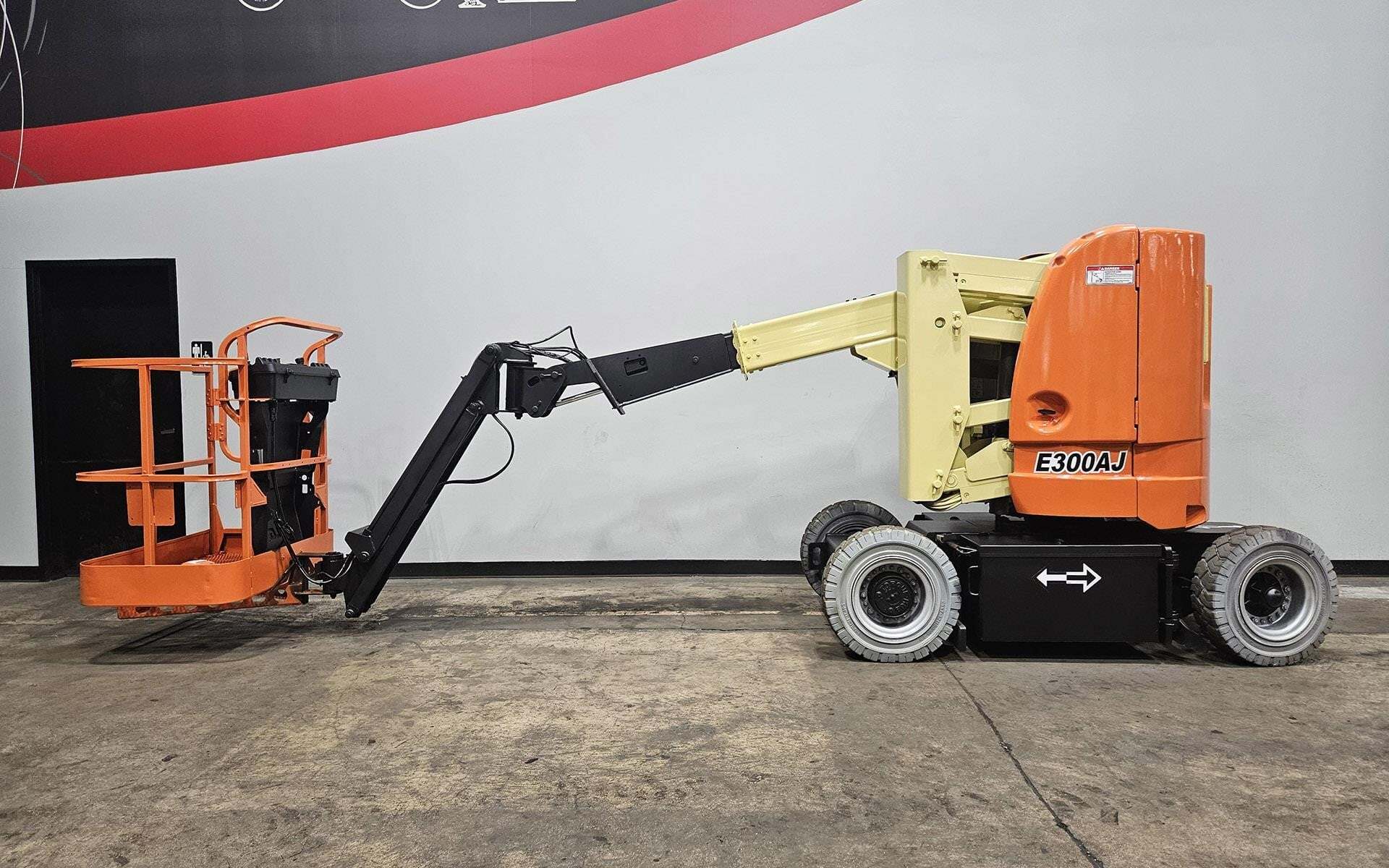 2012 JLG E300AJP in Cary, IL