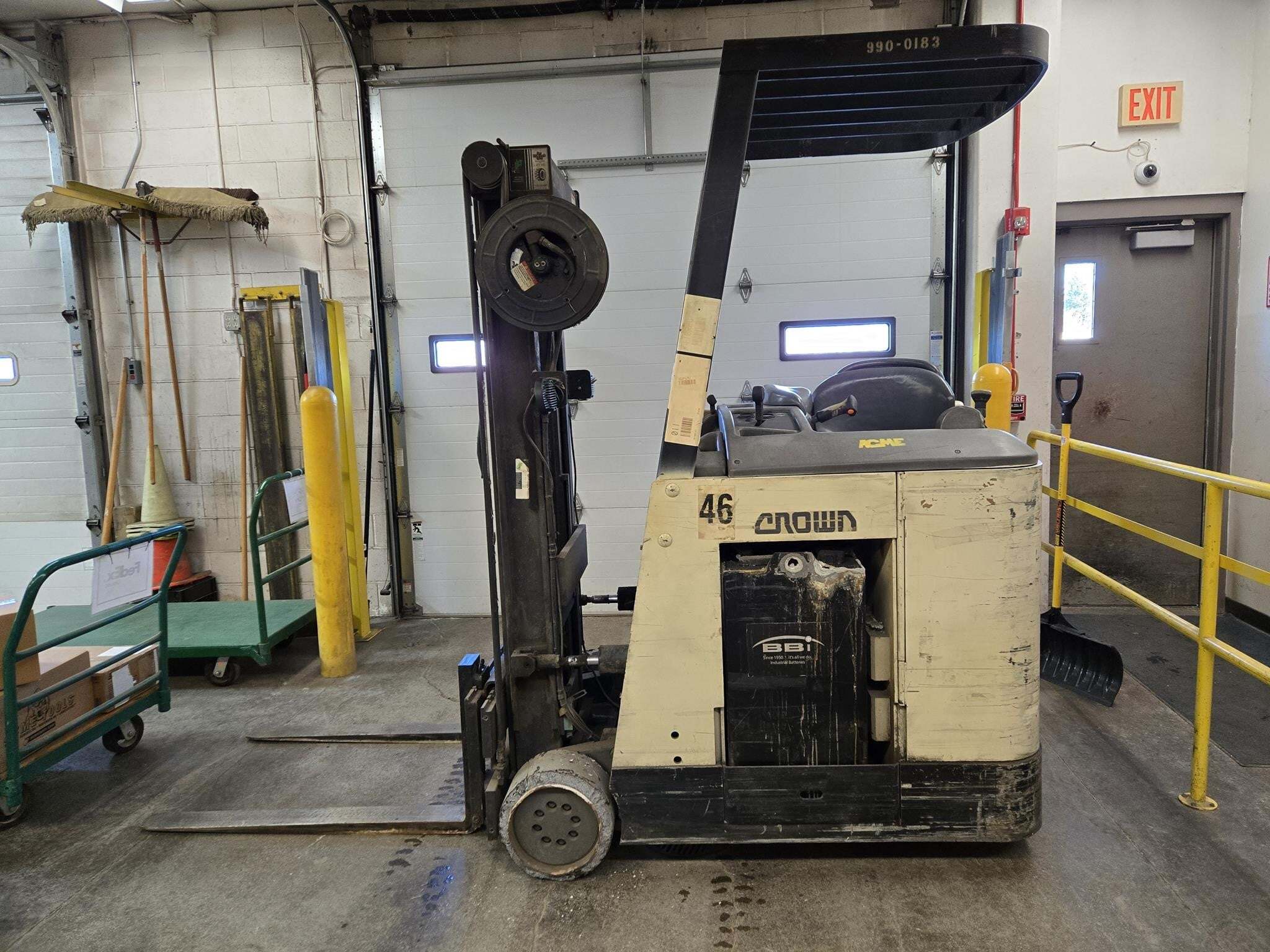 1997 CROWN RC3020-30 in Grand Forks, ND