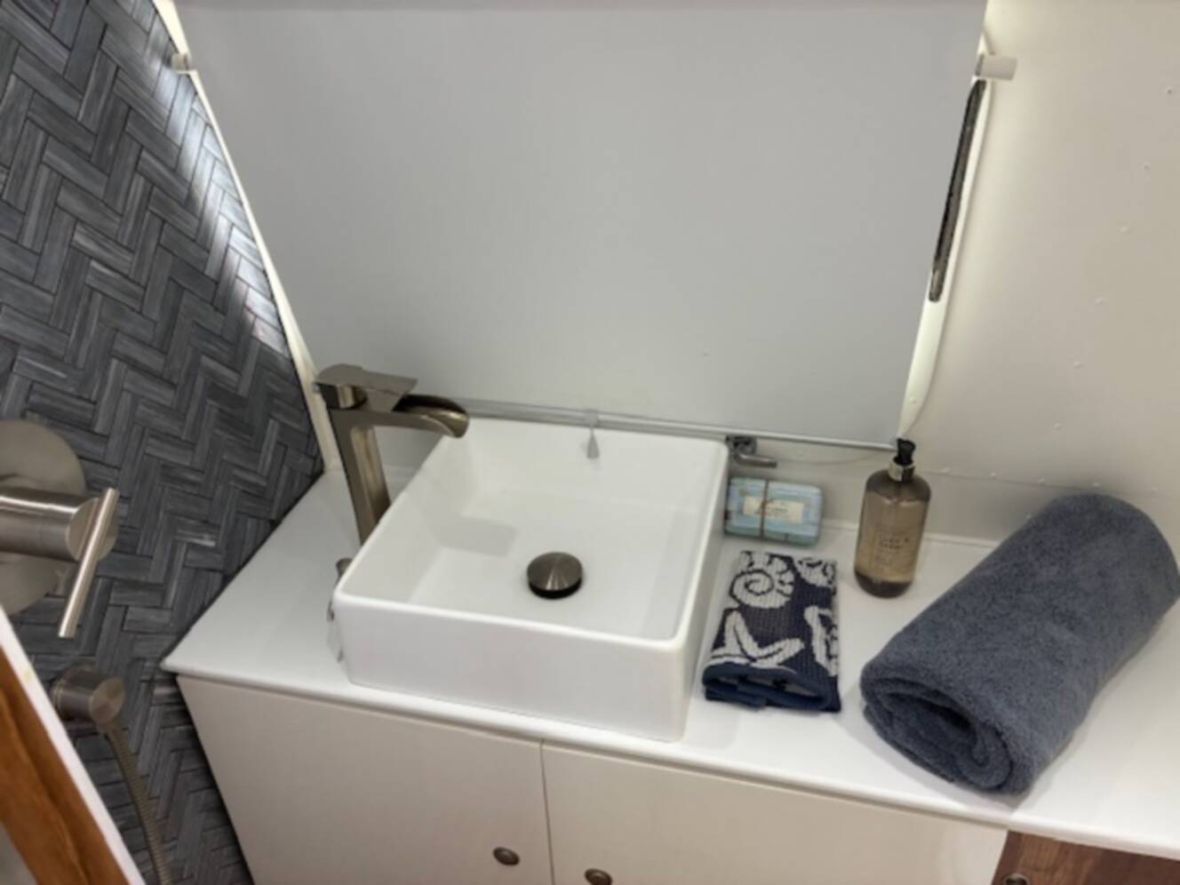 A photo of this 1979 Airstream AMBASSADOR 28D