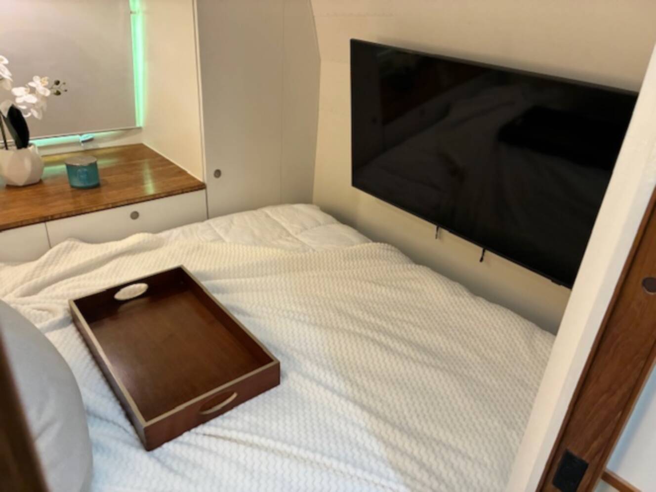 A photo of this 1979 Airstream AMBASSADOR 28D
