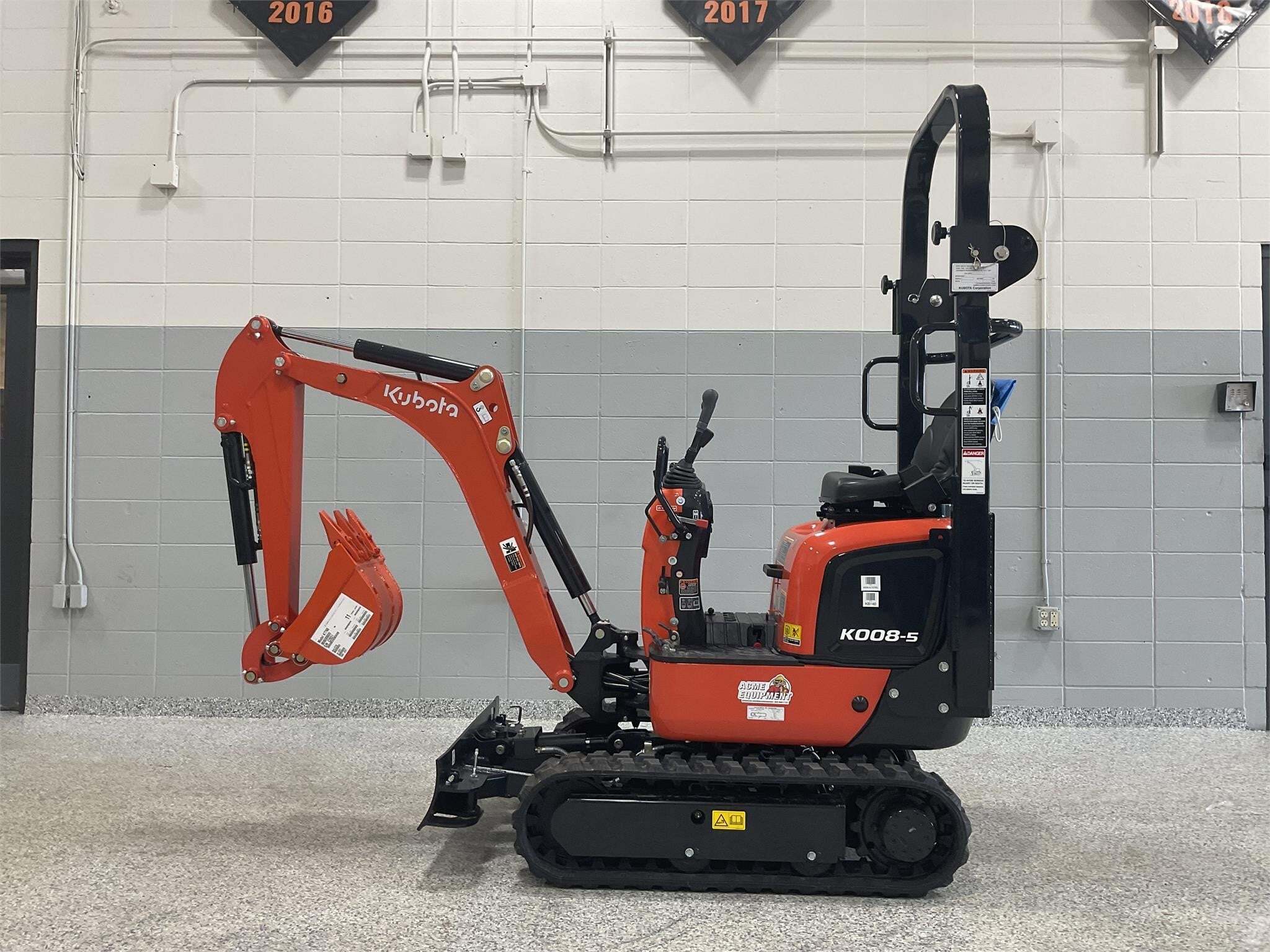 KUBOTA K008-5 in Grand Forks, ND