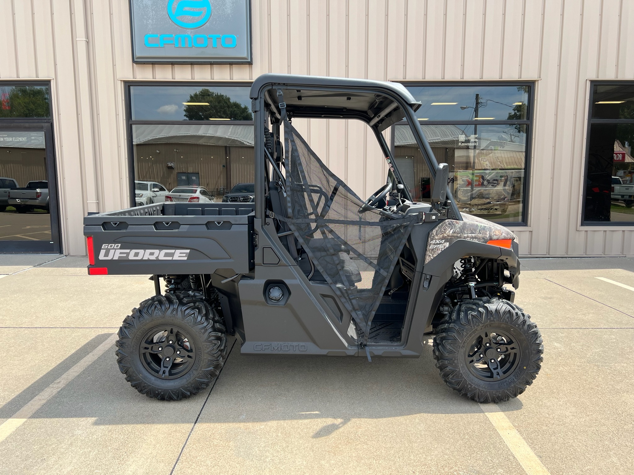 2026 CFMOTO UForce 600 in bettendorf IA