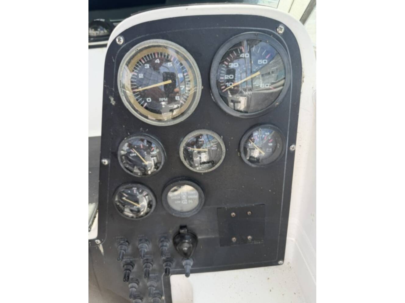 A photo of this 1998 Aqua Sport 215 WAC