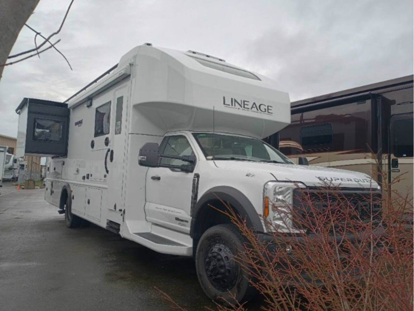 A photo of this 2026 Grand Design Lineage Series F 31ZW