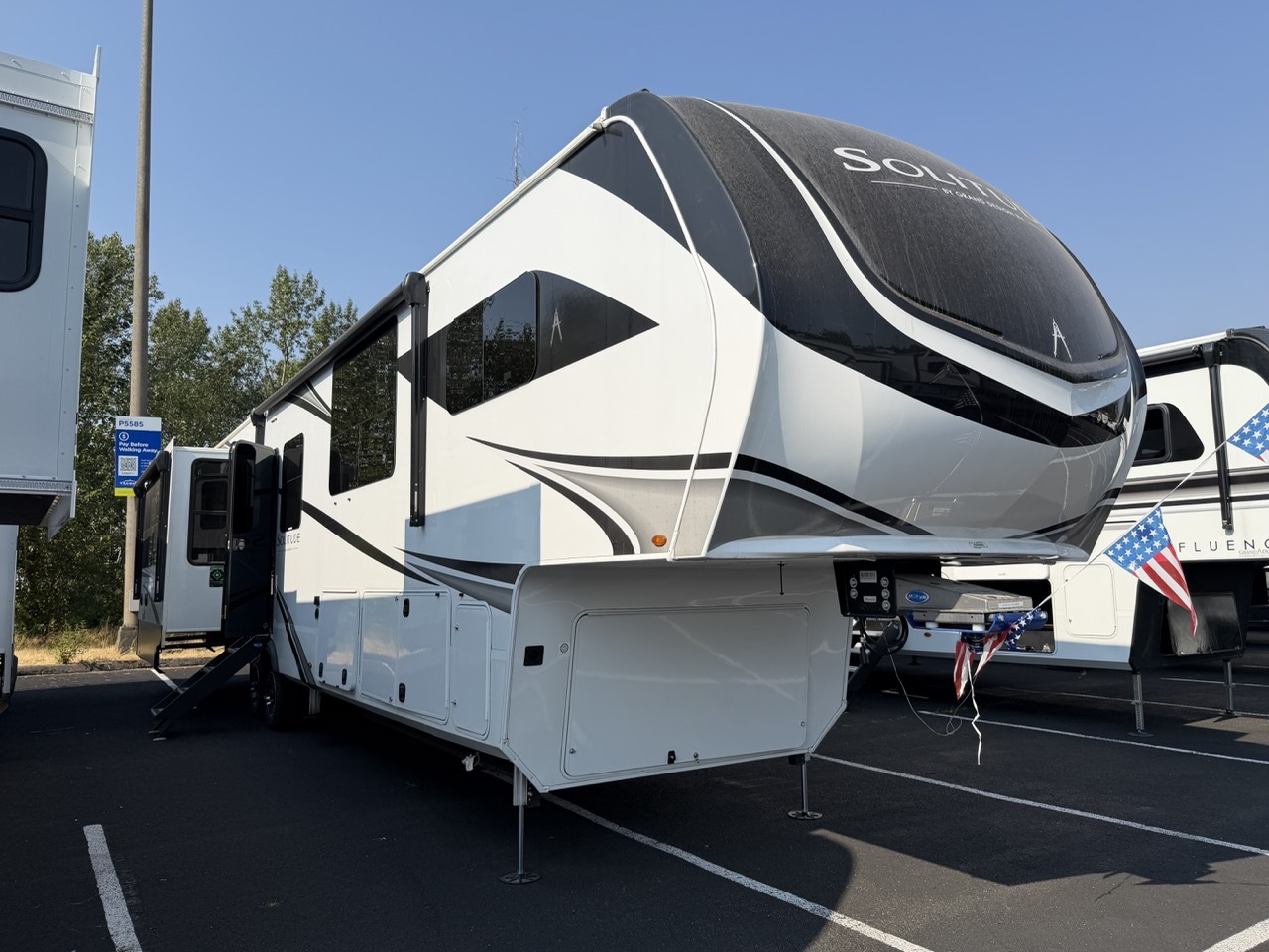 2025 Grand Design Solitude 388MBS in fife WA