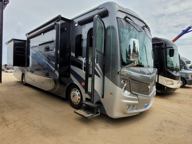 2022 Fleetwood Discovery 38K in coburg OR