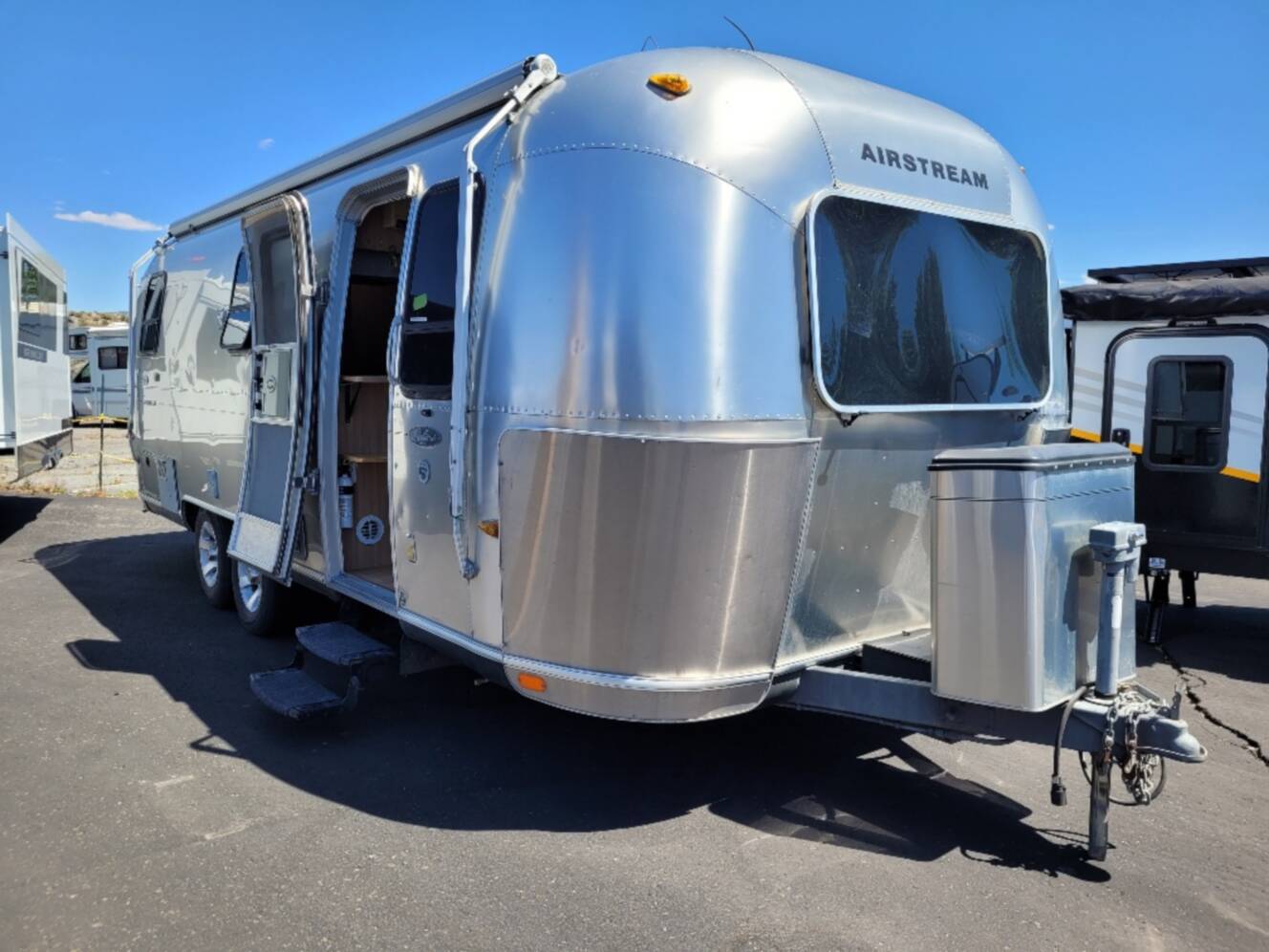 A photo of this 2006 Airstream Safari 25SS