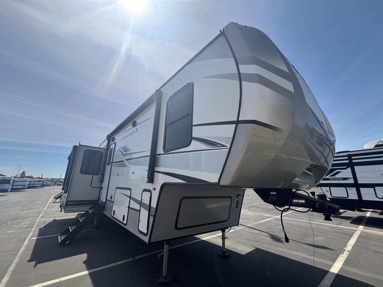 2023 Forest River Vibe West 17RS in fresno CA
