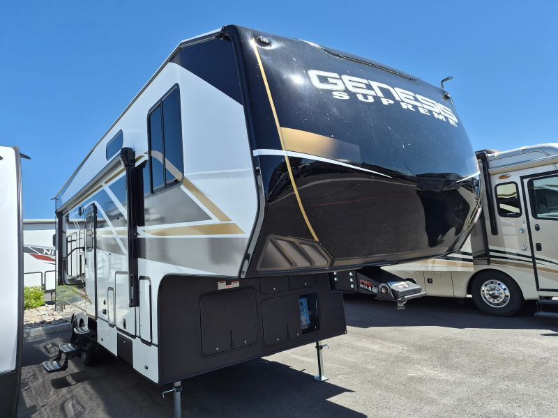 2027 Genesis Supreme Genesis Supreme 28Iks in sparks NV