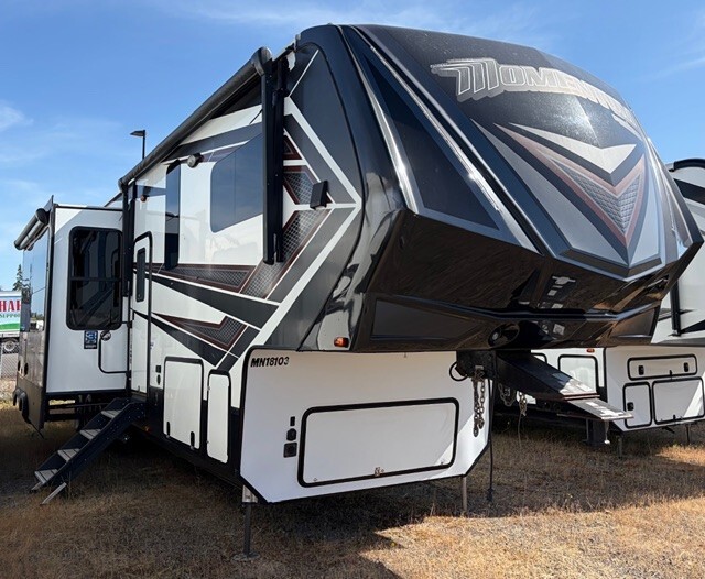 2018 Grand Design Momentum 397TH in klamath falls OR