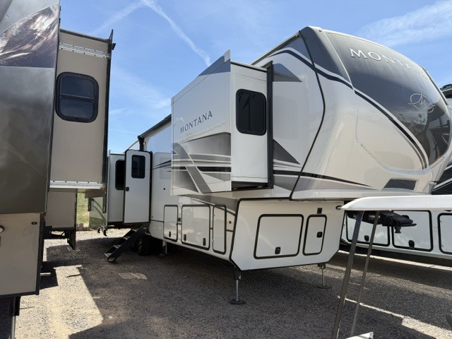 2024 Keystone Montana 3781RL in mesa AZ