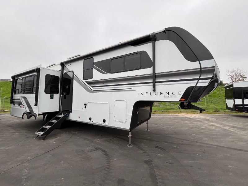 2026 Grand Design Influence 3003RL in fresno CA