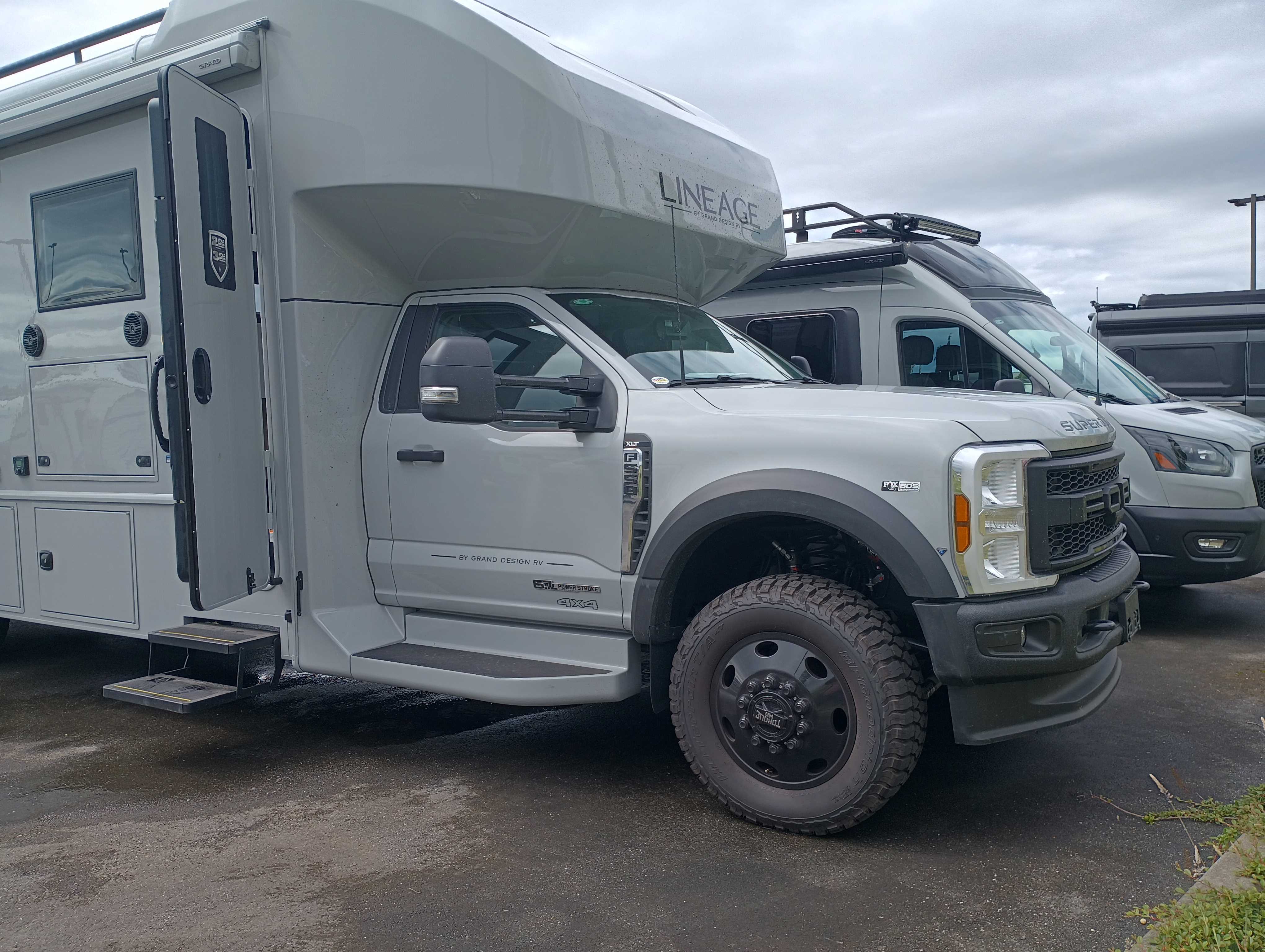 2027 Grand Design Lineage Series F 31ZW5 in mt. vernon WA