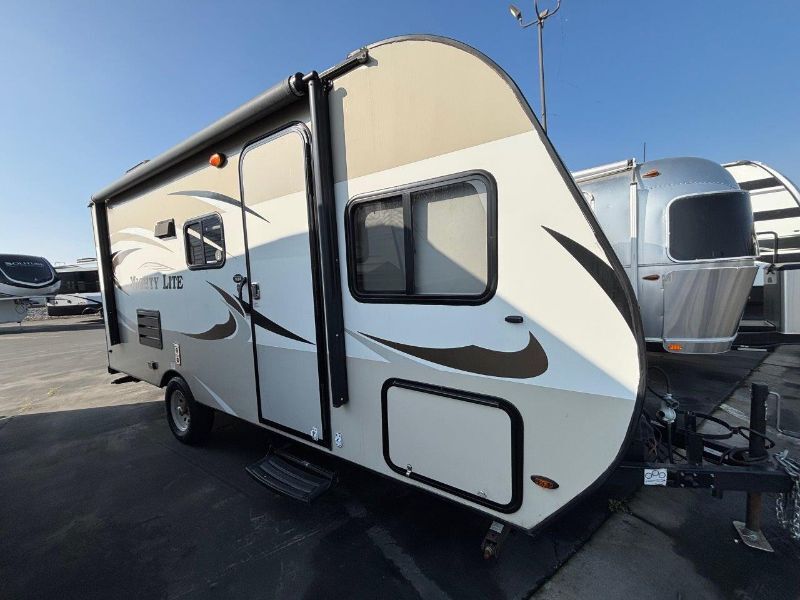 2017 Pacific Coachworks MIGHTY LITE 16BB in fresno CA