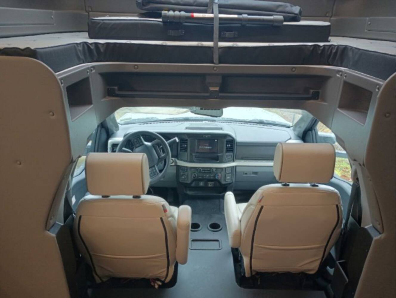 A photo of this 2026 Grand Design Lineage Series F 31ZW