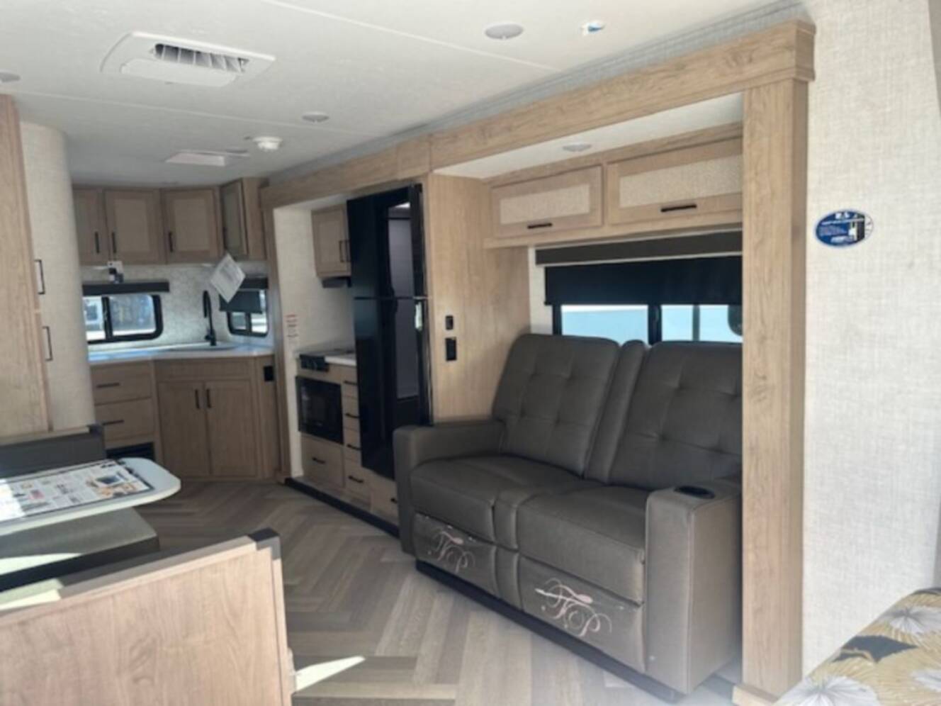 A photo of this 2026 Ember Rv E-Series 22MLQ
