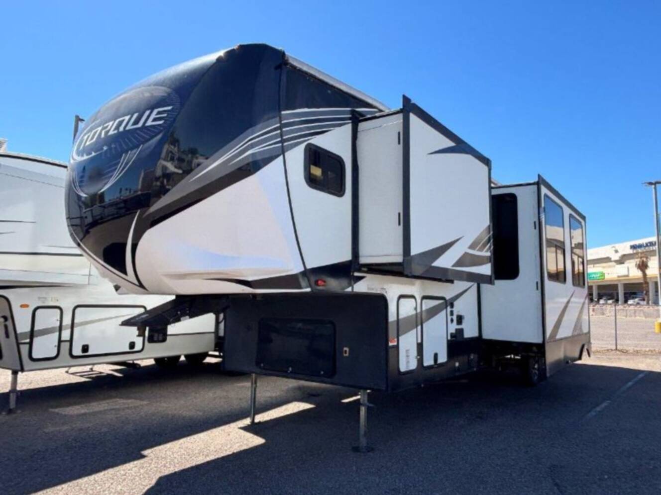 A photo of this 2019 Heartland Torque TQ 327