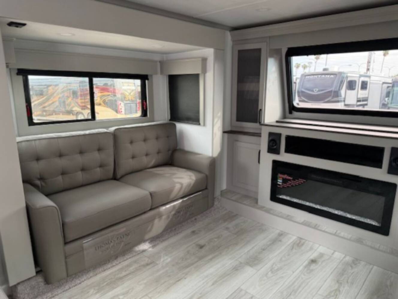 A photo of this 2026 Keystone Montana High Country 377FL