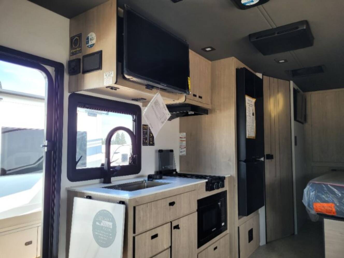 A photo of this 2026 Grand Design Lineage Series M 25FW