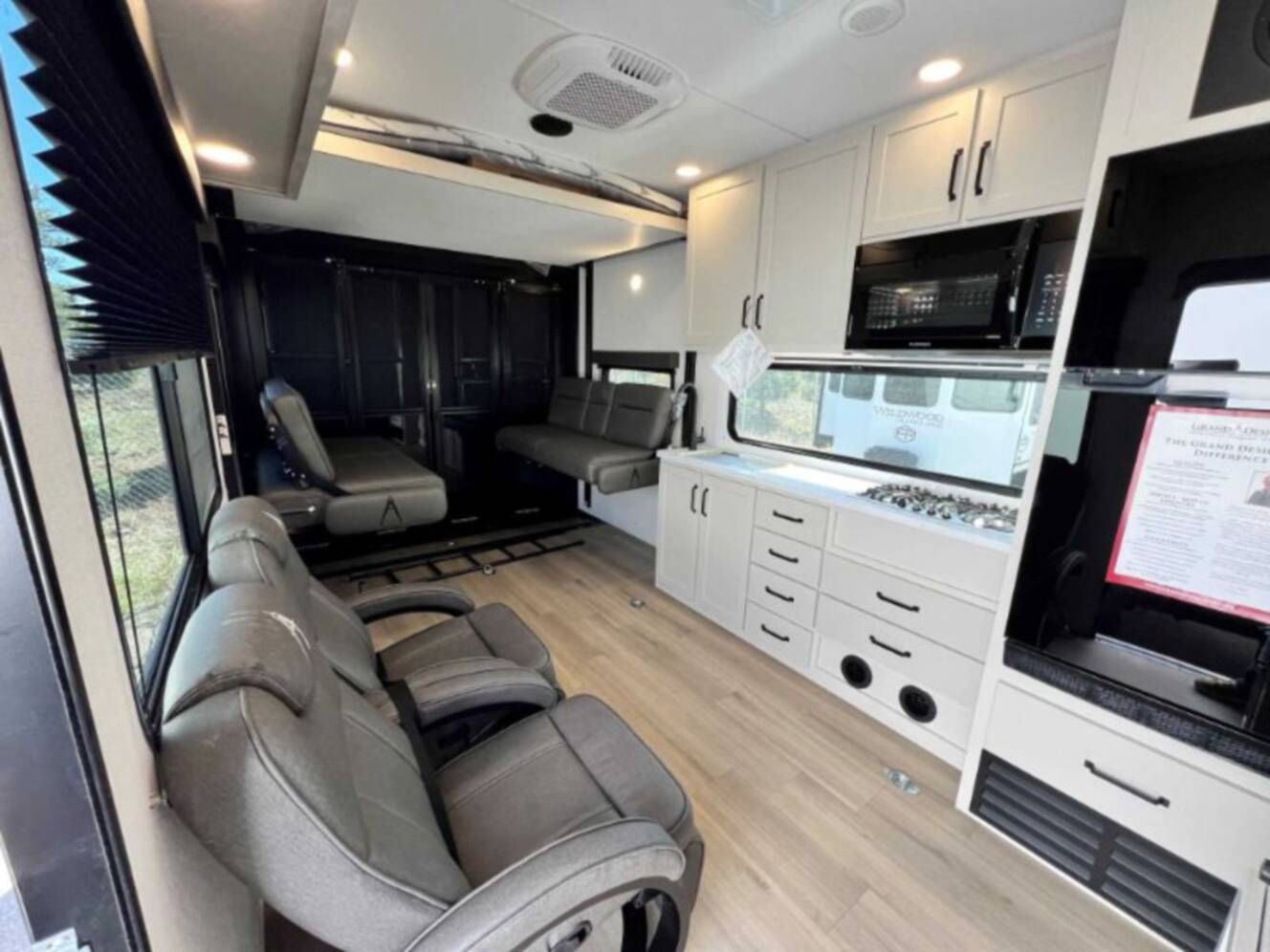 A photo of this 2026 Grand Design Momentum G-Class 21G