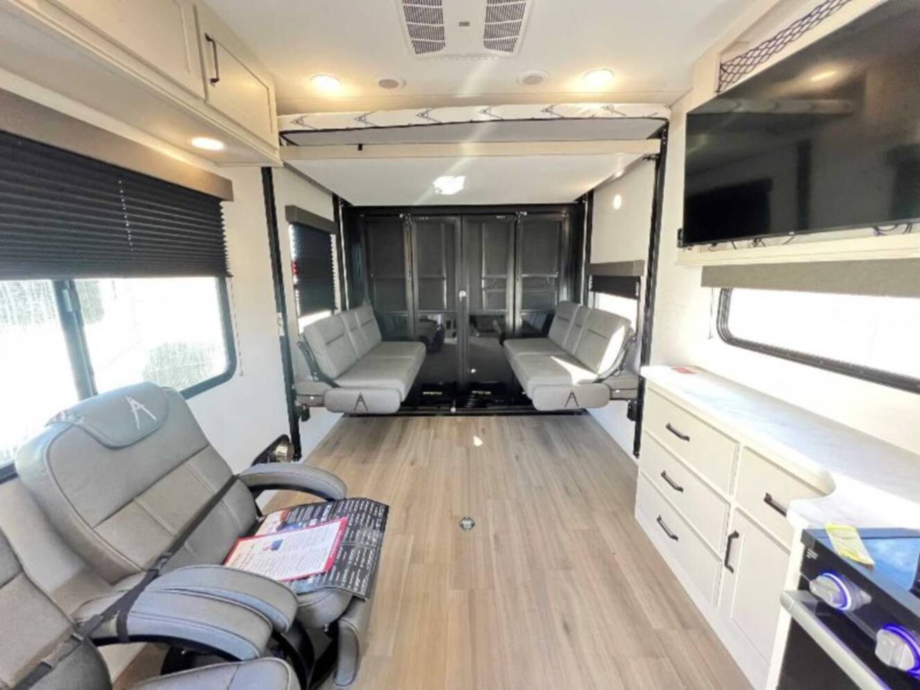 A photo of this 2026 Grand Design Momentum G-Class 21G