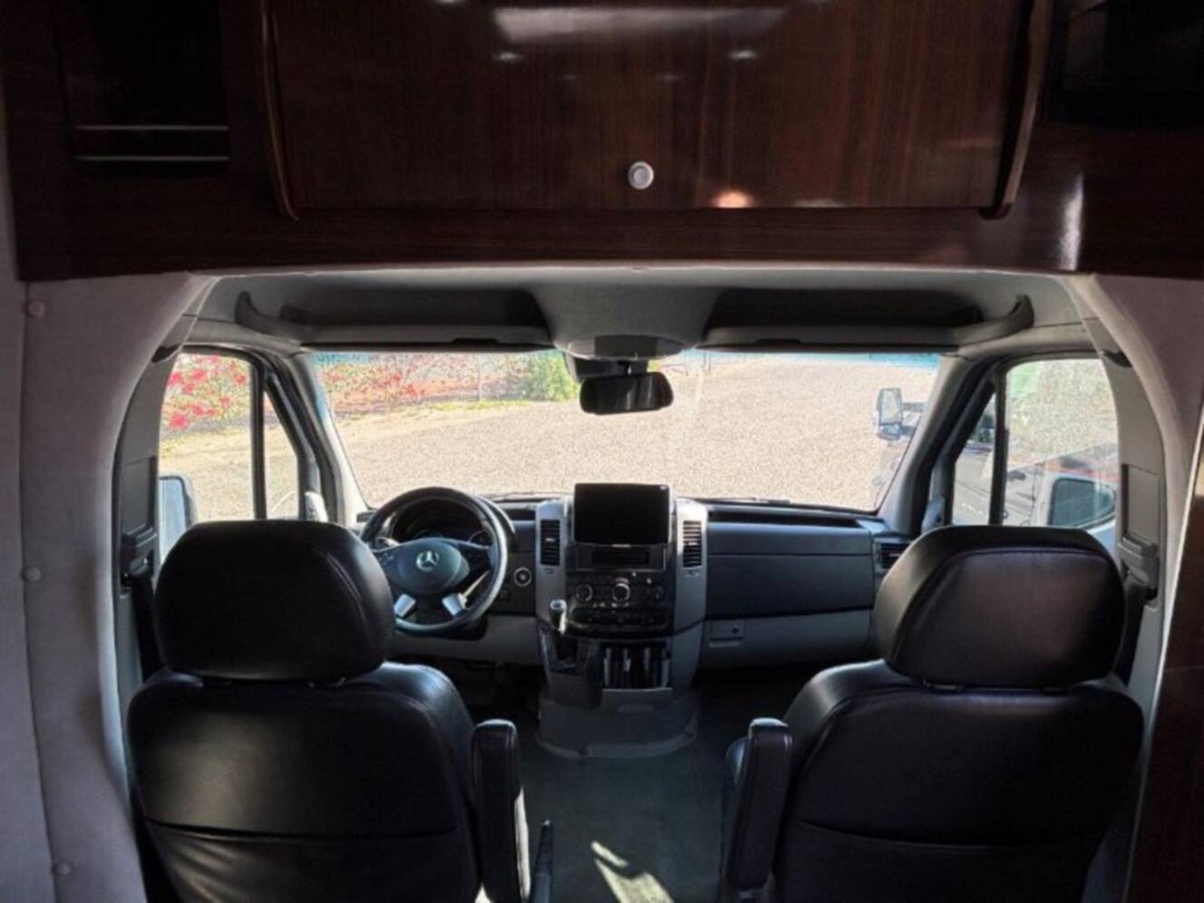 A photo of this 2019 Airstream Atlas Murphy Suite