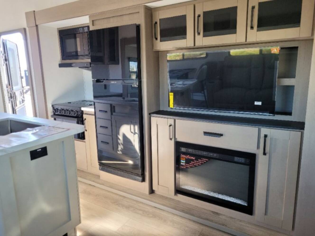 A photo of this 2026 Grand Design Reflection 100 Series 28RL