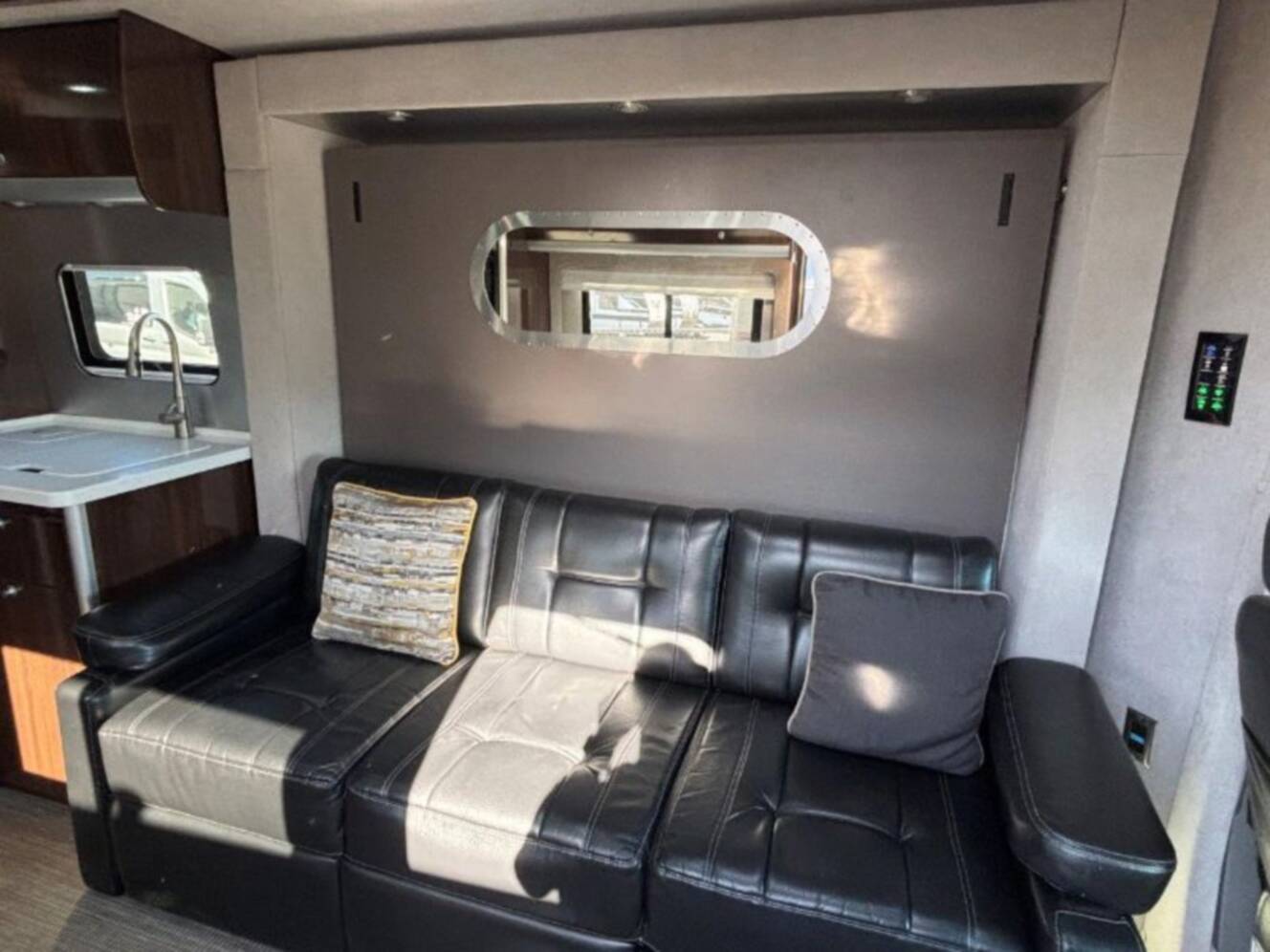 A photo of this 2019 Airstream Atlas Murphy Suite