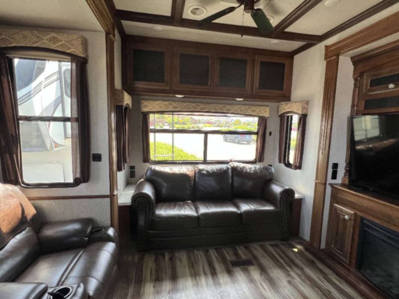 A photo of this 2019 Heartland Bighorn BH 3160 ELITE