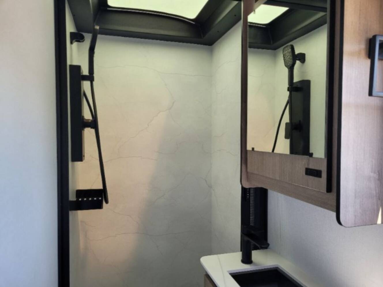 A photo of this 2026 Grand Design Lineage Series F 31ZW5