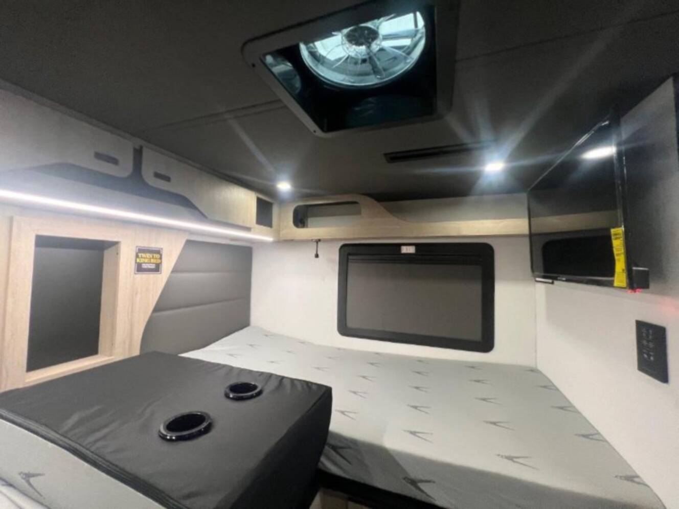 A photo of this 2026 Grand Design Lineage Series M 25TK