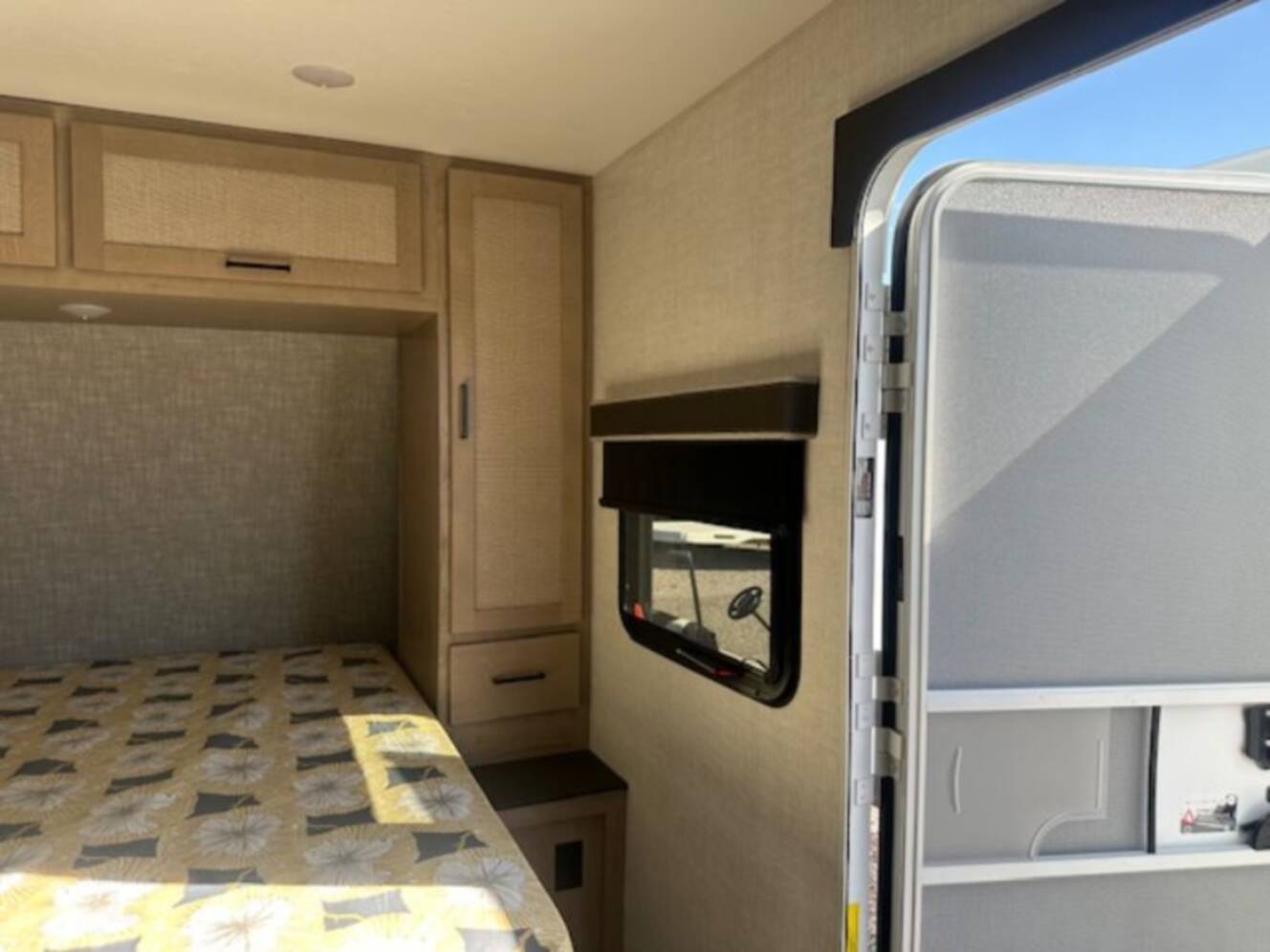 A photo of this 2026 Ember Rv E-Series 22MLQ