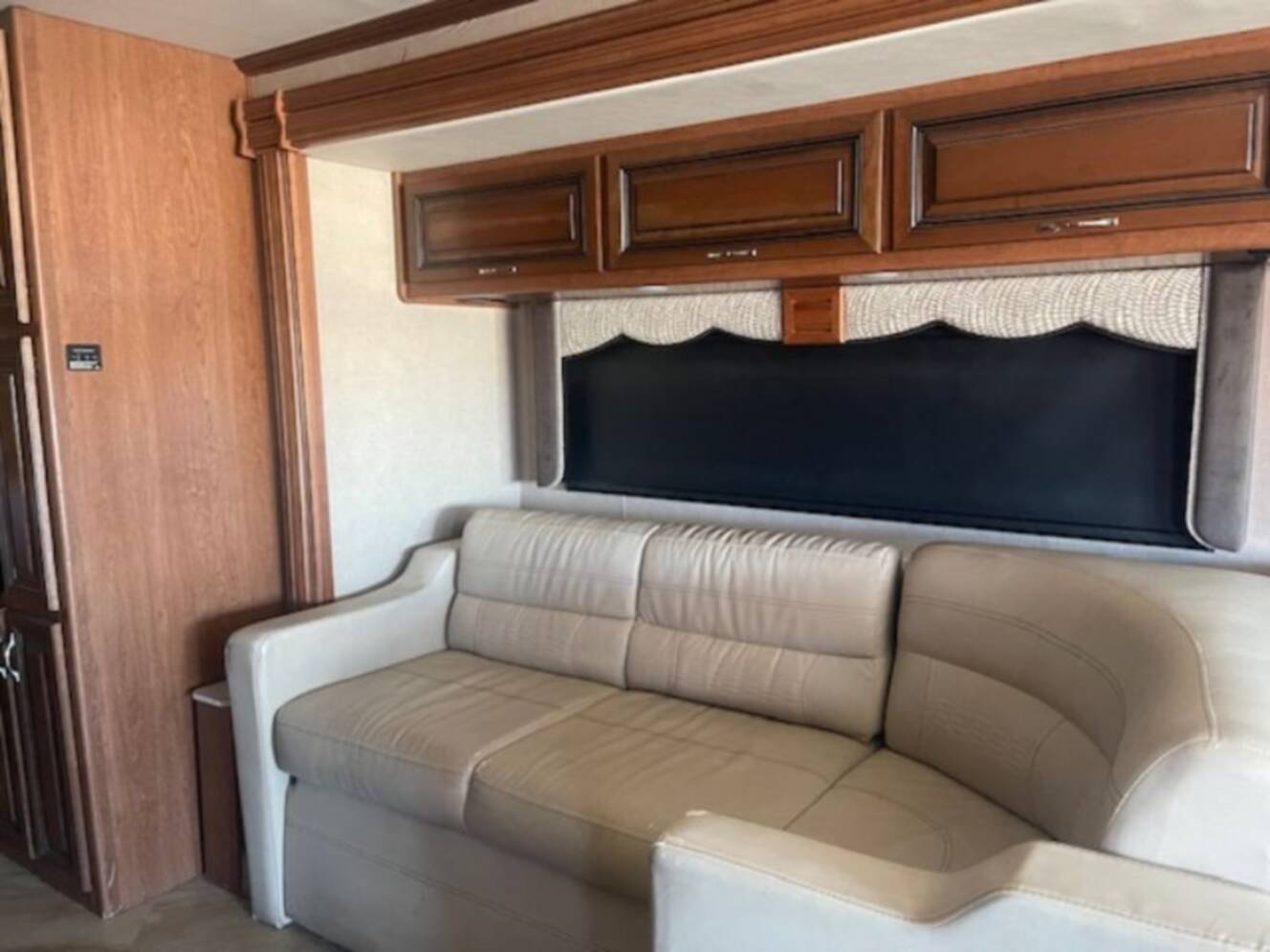 A photo of this 2017 Holiday Rambler Vacationer XE 34S