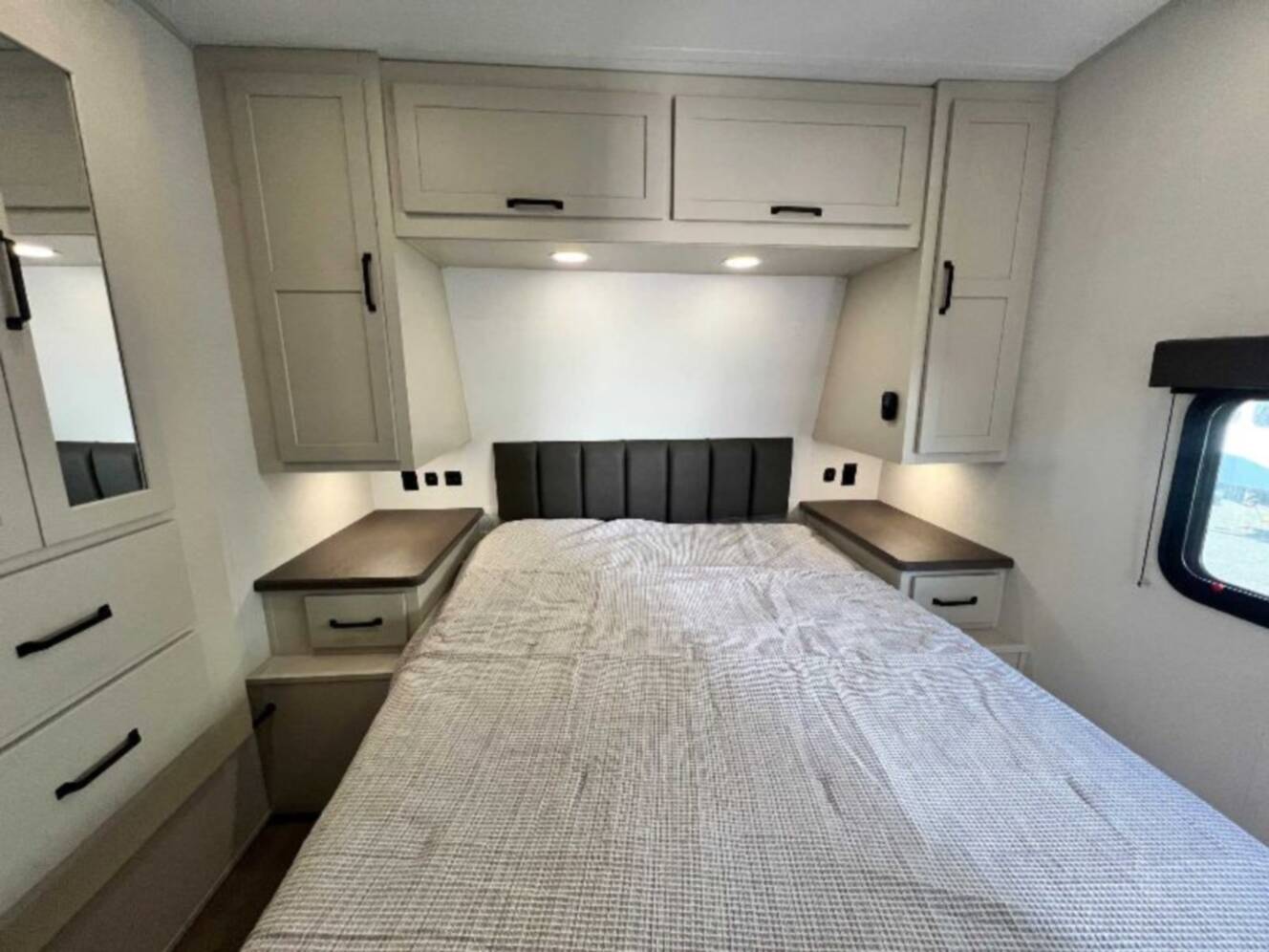 A photo of this 2026 Grand Design Momentum G-Class 21G